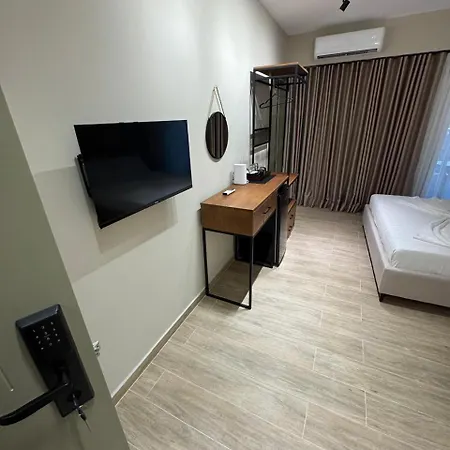 Apt Studios Himara *