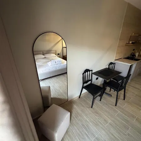 Apt Studios Himara * Himare