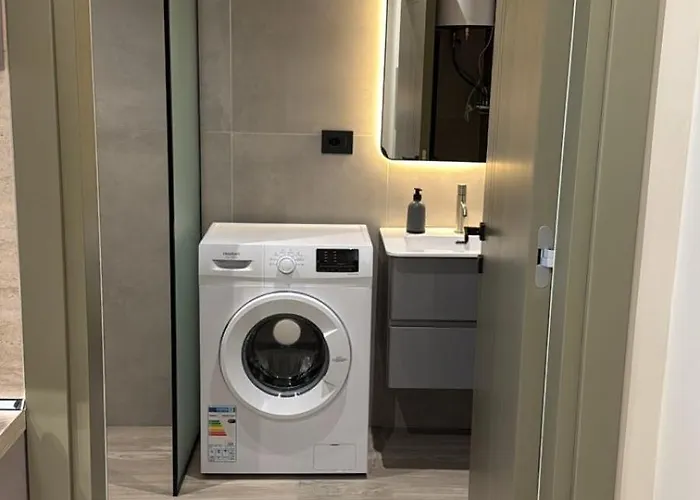 Apt Studios Himara Daire