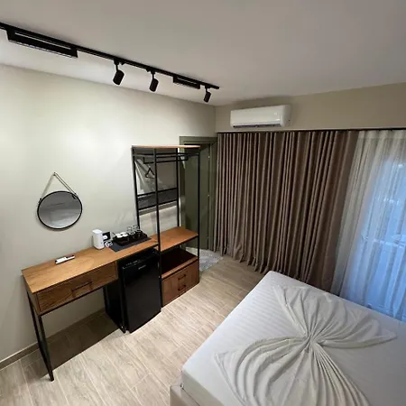 Apt Studios Himara
